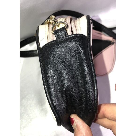 Luv Betsey Johnson Cross Body Purse Quilted 2 Sects Heart Tassel Bag Charm 6x7 - Picture 9 of 13